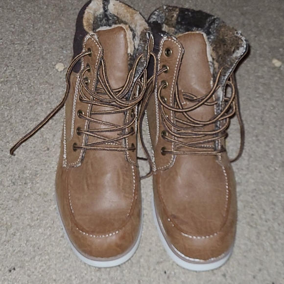 Call it Spring - Picture 2 of 4